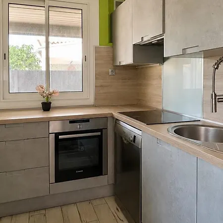Maison Avec Piscine Privee Et Climatisation - 8 Pers. - Fr-1-748-40